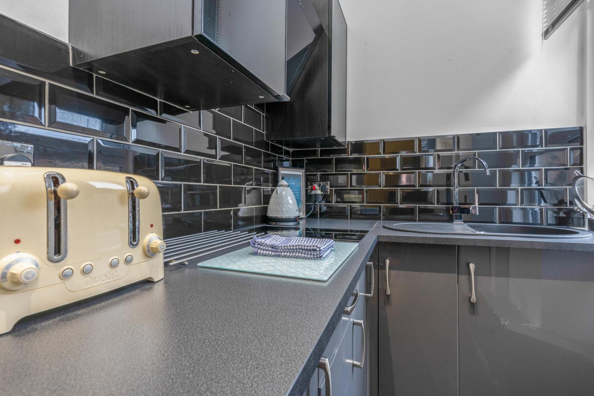 Cosy Modern City Centre Flat Edimburgo Exterior foto